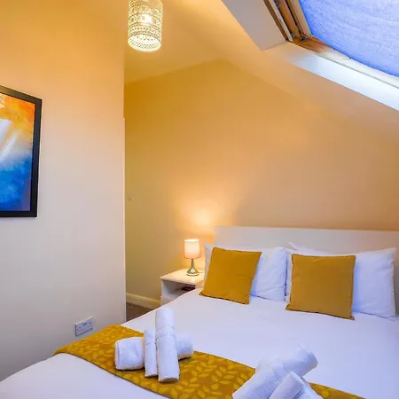 Apartment 1 Bed Flat 